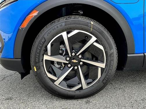 2026 Chevrolet Equinox EV LT 2