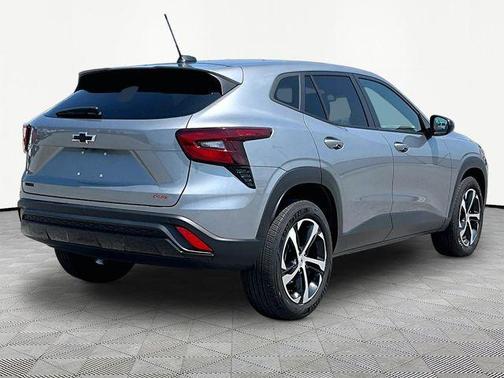 Gray 2025 Chevrolet Trax 1RS