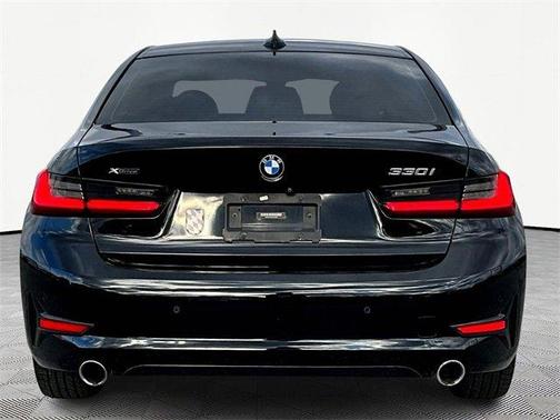 2019 BMW 330 i xDrive