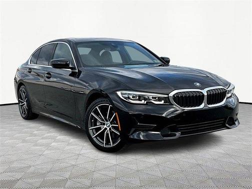 2019 BMW 330 i xDrive