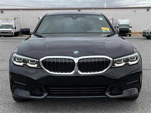 2019 BMW 330 i xDrive