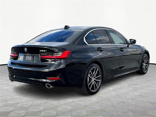 2019 BMW 330 i xDrive