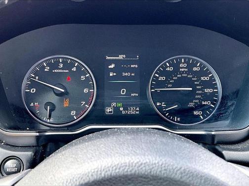 Crystal White Pearl 2022 Subaru Outback Limited