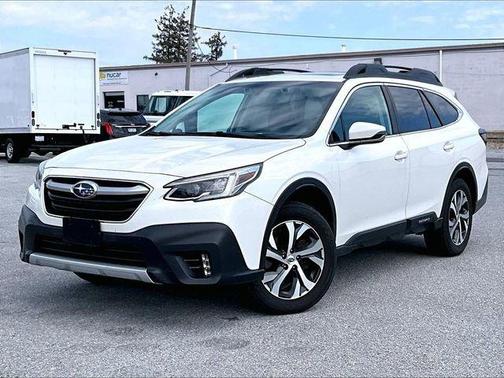 Crystal White Pearl 2022 Subaru Outback Limited