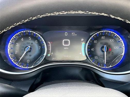 2024 Chrysler Pacifica Touring-L