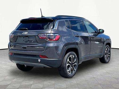 Black 2024 Jeep Compass Limited