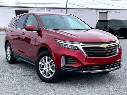 Radiant Red 2023 Chevrolet Equinox 1LT