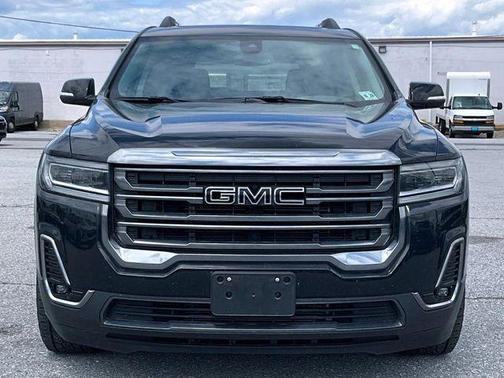 Black 2023 GMC Acadia AT4