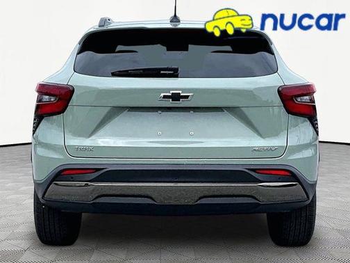 Green 2026 Chevrolet Trax ACTIV