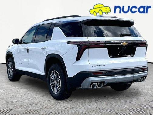 White 2027 Chevrolet Traverse LT