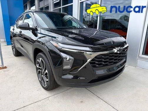 Black 2026 Chevrolet Trax 2RS