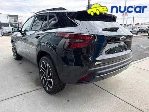 Black 2026 Chevrolet Trax 2RS