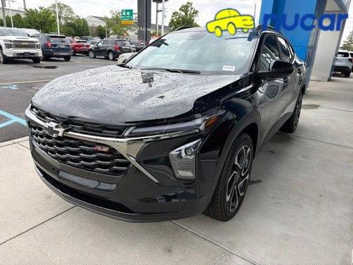 Black 2026 Chevrolet Trax 2RS