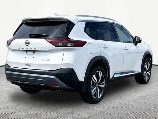 White 2023 Nissan Rogue SL