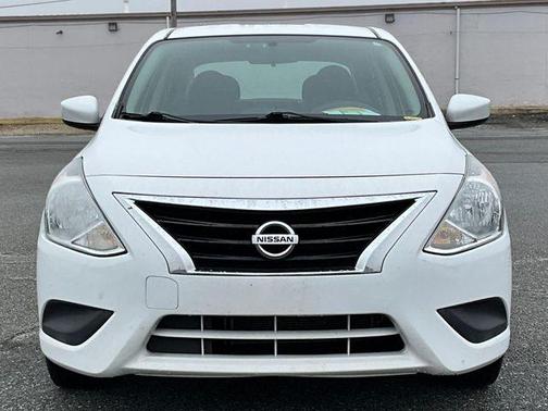2016 Nissan Versa 1.6 SV