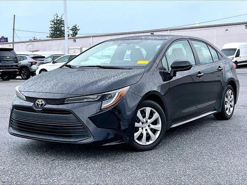 Black 2023 Toyota Corolla LE