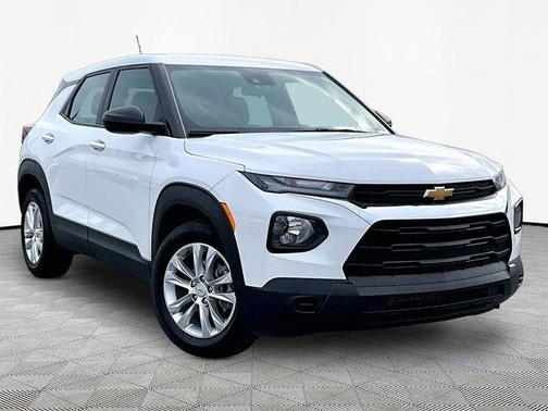 White 2023 Chevrolet Trailblazer LS