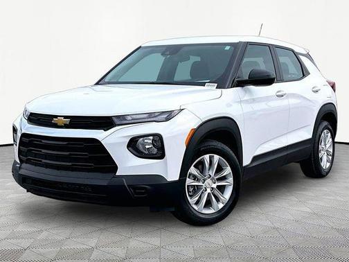 White 2023 Chevrolet Trailblazer LS