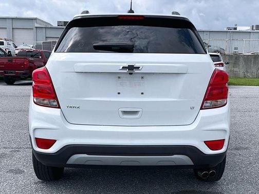 White 2020 Chevrolet Trax LT