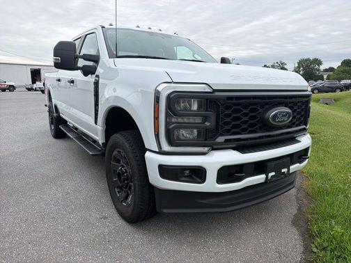 White 2023 Ford F-250 XL