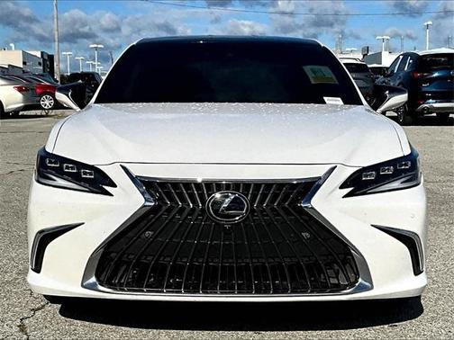 2024 Lexus ES 350 Ultra Luxury