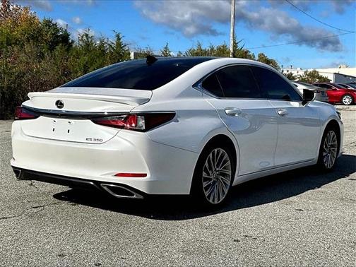 2024 Lexus ES 350 Ultra Luxury