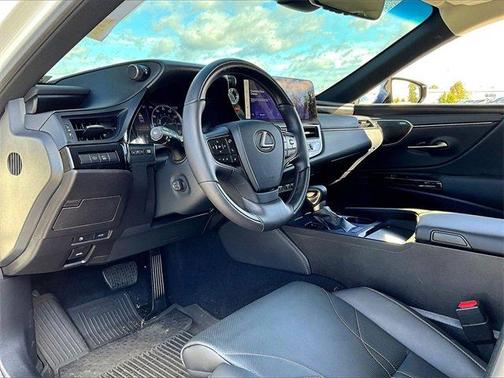 2024 Lexus ES 350 Ultra Luxury