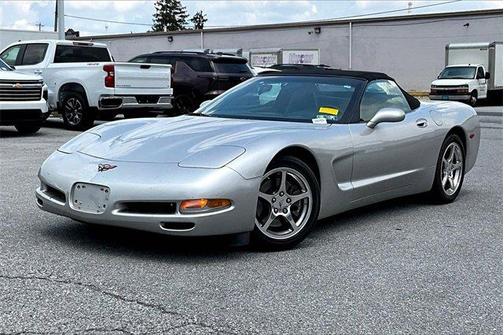 2004 Chevrolet Corvette Base