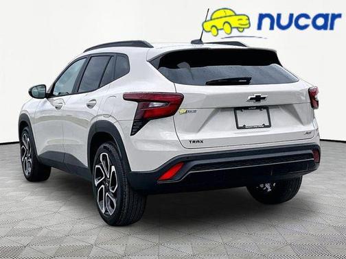 Tan 2026 Chevrolet Trax 2RS