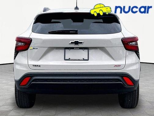 Tan 2026 Chevrolet Trax 2RS