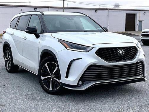 2022 Toyota Highlander XSE