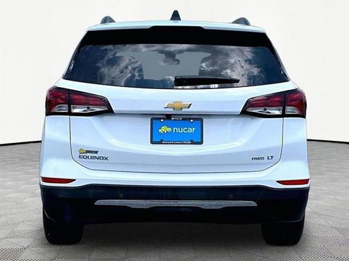 White 2024 Chevrolet Equinox LT
