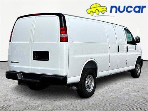 2025 Chevrolet Express 3500 Work Van
