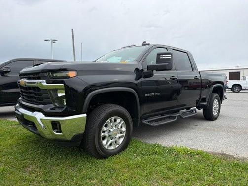 Black 2024 Chevrolet Silverado 2500 LT