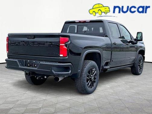 Black 2026 Chevrolet Silverado 2500 High Country