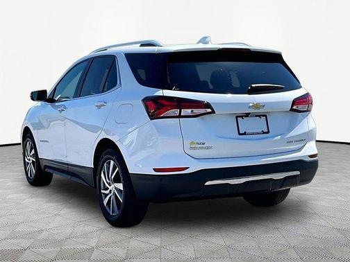 White 2022 Chevrolet Equinox Premier