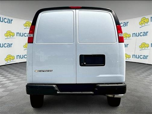 2025 Chevrolet Express 2500 Work Van