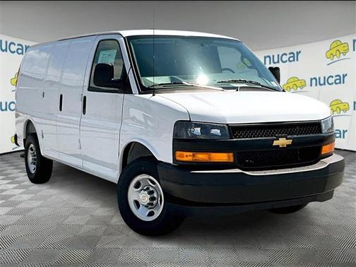 2025 Chevrolet Express 2500 Work Van