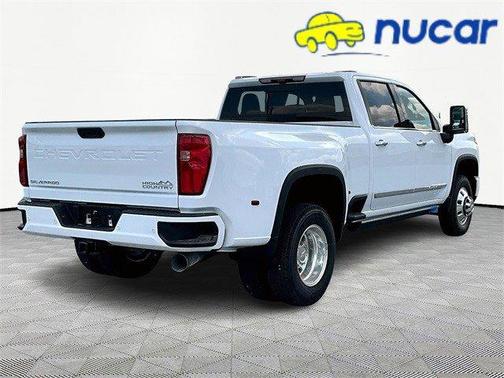 2025 Chevrolet Silverado 3500 High Country