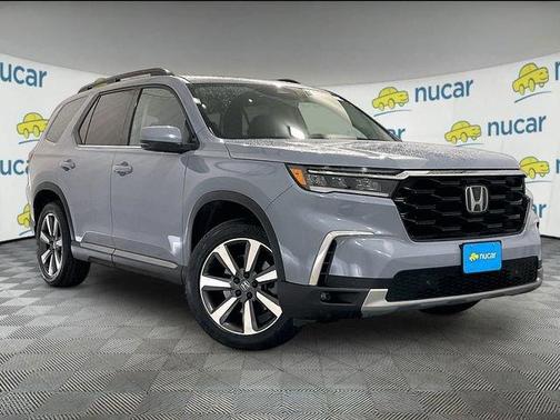 Gray 2024 Honda Pilot Touring