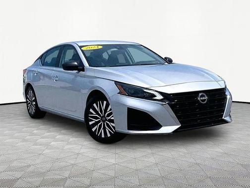 Silver 2024 Nissan Altima 2.5 SV