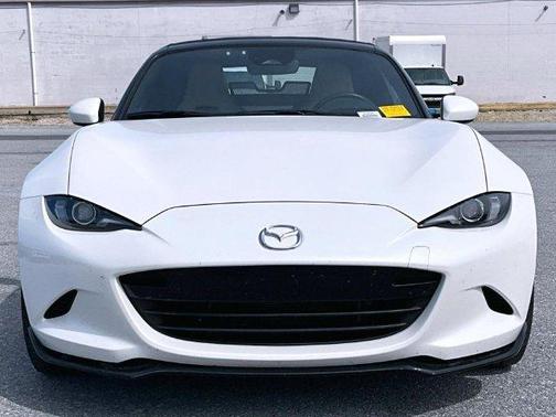 Snowflake White Pearl 2024 Mazda MX-5 Miata Grand Touring