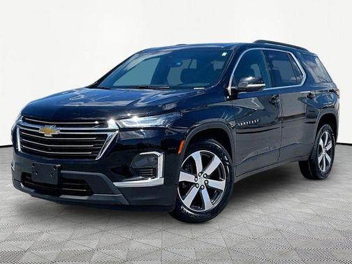 Black 2023 Chevrolet Traverse LT Leather