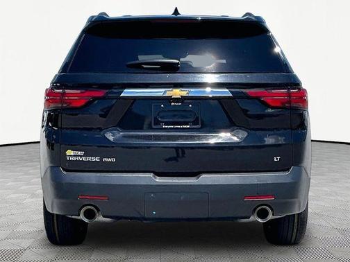 Black 2023 Chevrolet Traverse LT Leather