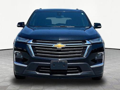 Black 2023 Chevrolet Traverse LT Cloth