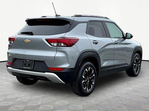 Sterling Gray Metallic 2023 Chevrolet Trailblazer LT