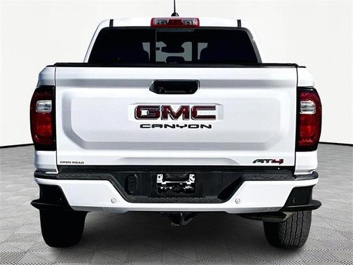 2023 GMC Canyon AT4