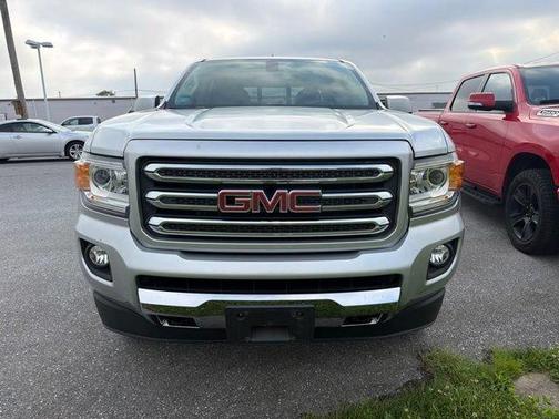Gray 2017 GMC Canyon SLE