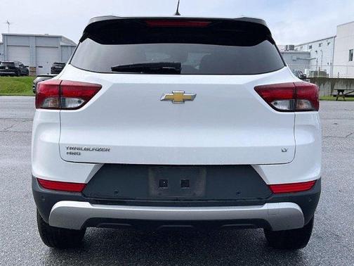 White 2022 Chevrolet Trailblazer LT