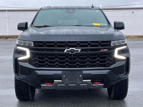 Midnight Blue Metallic 2023 Chevrolet Suburban Z71